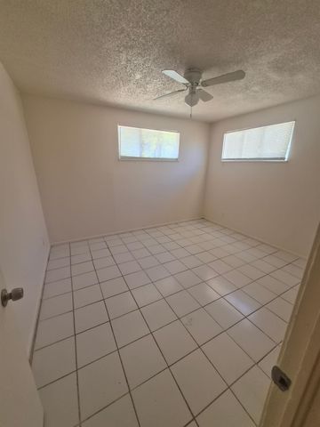 3436 N Lafayette Avenue, Fresno, CA 93705