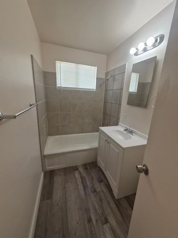 3436 N Lafayette Avenue, Fresno, CA 93705