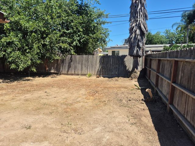 3436 N Lafayette Avenue, Fresno, CA 93705