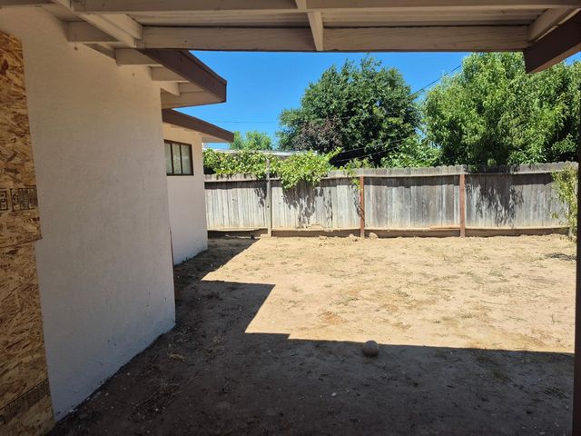3436 N Lafayette Avenue, Fresno, CA 93705