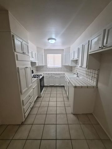 3436 N Lafayette Avenue, Fresno, CA 93705