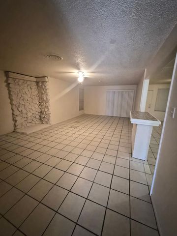 3436 N Lafayette Avenue, Fresno, CA 93705