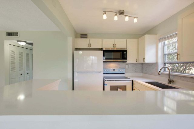 288 NORTHAMPTON O, West Palm Beach, FL 33417