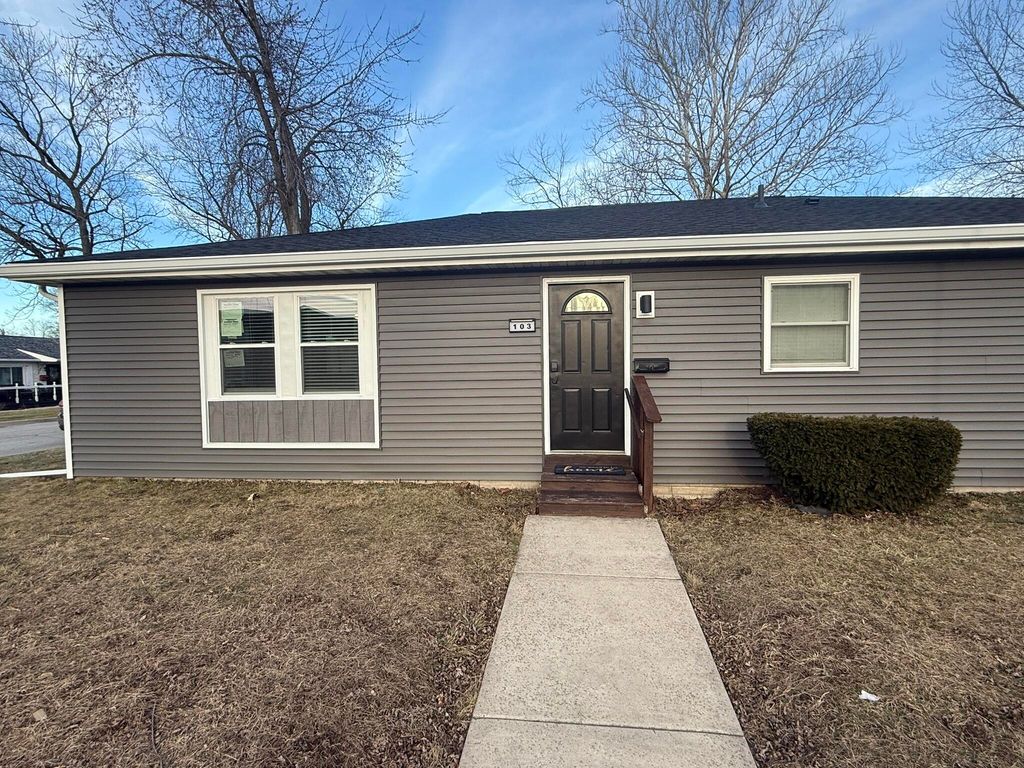 103 Michigan Street, Chesterton, IN 46304