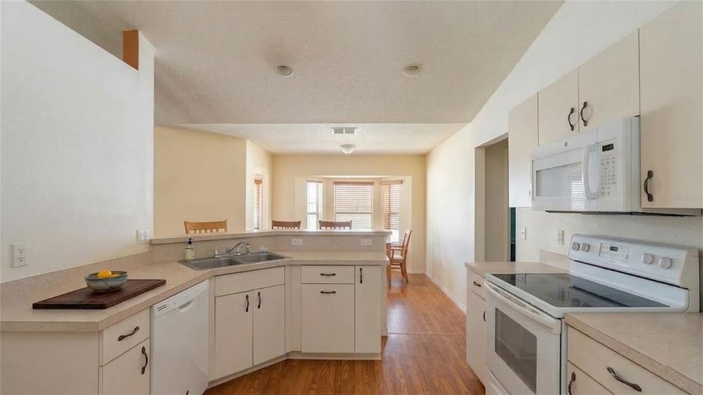 Image 8 of property listing at 7561 SW 82ND STREET, Ocala, FL 34476