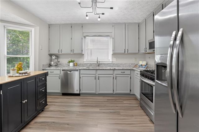 2562 Kennesaw Springs Court, Kennesaw, GA 30144