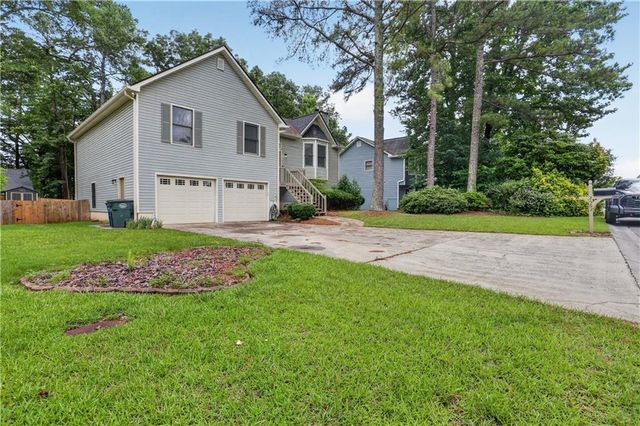 2562 Kennesaw Springs Court, Kennesaw, GA 30144