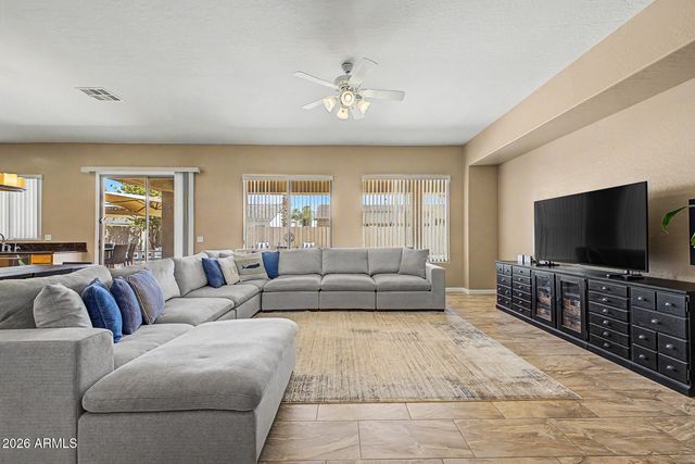 3293 E RED OAK Lane, Gilbert, AZ 85297