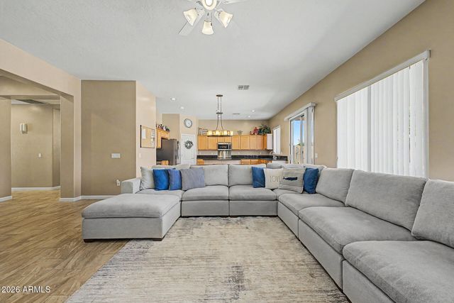 3293 E RED OAK Lane, Gilbert, AZ 85297