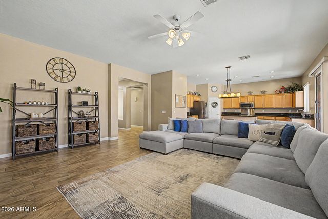 3293 E RED OAK Lane, Gilbert, AZ 85297