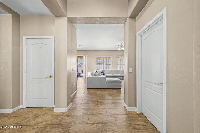 3293 E RED OAK Lane, Gilbert, AZ 85297