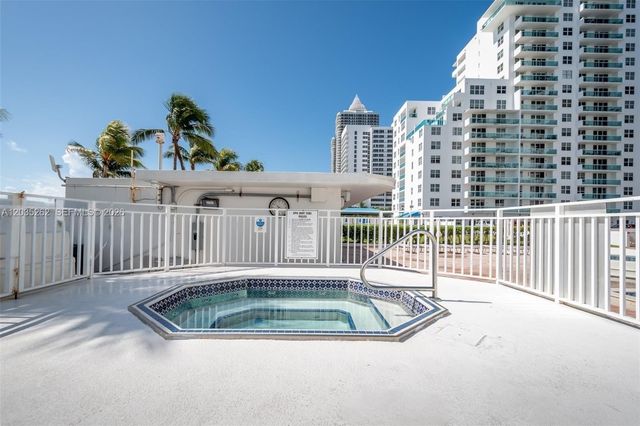 5005 Collins Ave PH02, Miami Beach, FL 33140