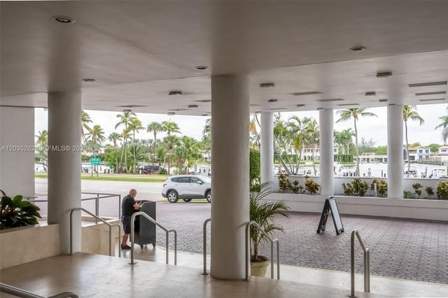 5005 Collins Ave PH02, Miami Beach, FL 33140