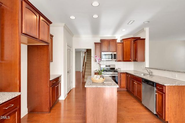 807 Hesler Court, Cary, NC 27519