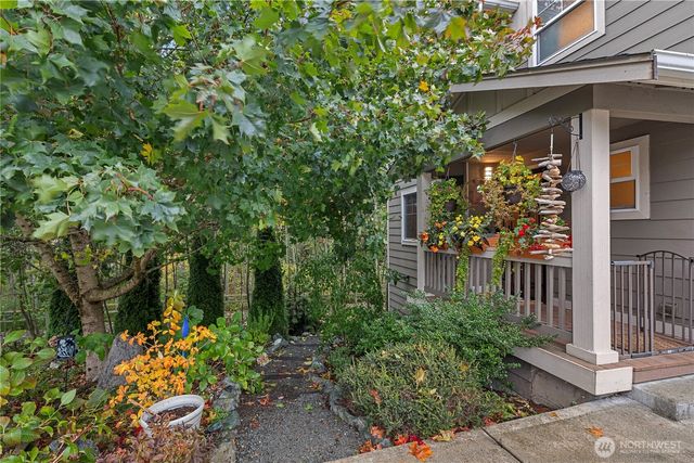 214 Dallas Street, Mount Vernon, WA 98274