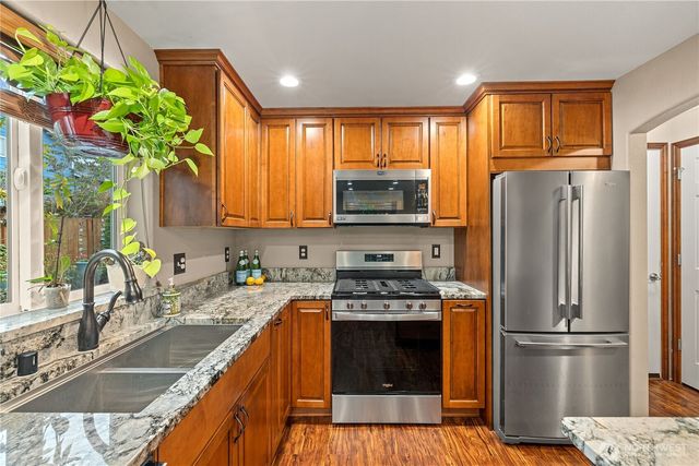 214 Dallas Street, Mount Vernon, WA 98274