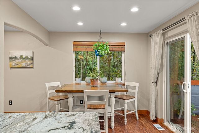 214 Dallas Street, Mount Vernon, WA 98274