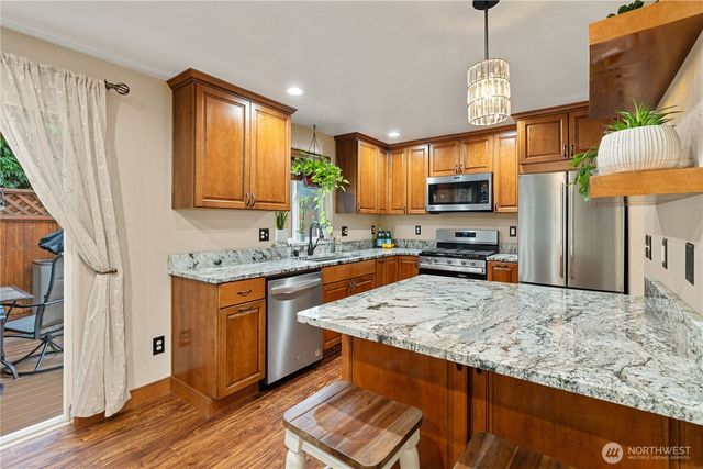 214 Dallas Street, Mount Vernon, WA 98274