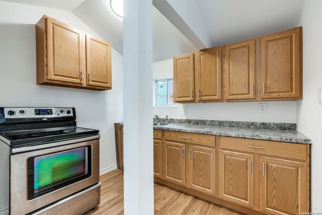 1225 Saltillo, San Antonio, TX 78207