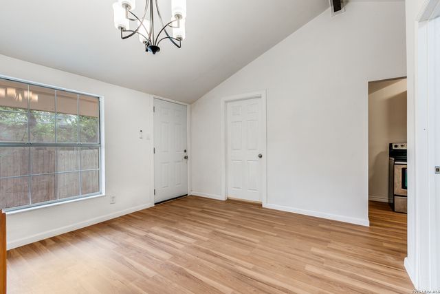 1225 Saltillo, San Antonio, TX 78207