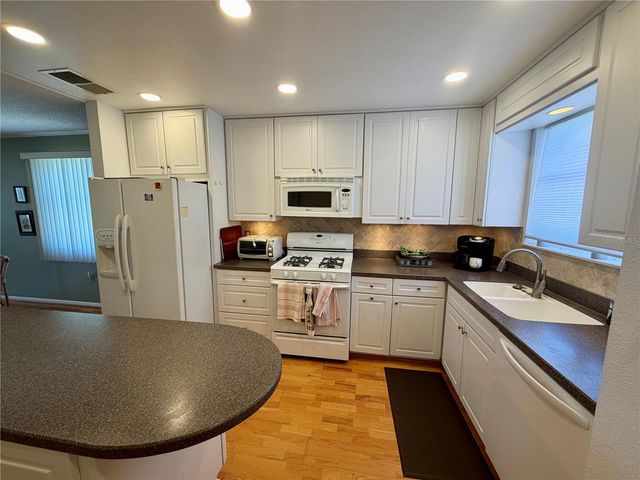 6025 SHORE BOULEVARD S 415, Gulfport, FL 33707