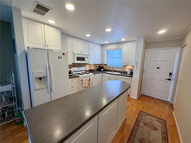 6025 SHORE BOULEVARD S 415, Gulfport, FL 33707