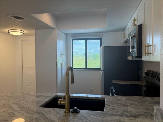 25225 RAMPART BOULEVARD 108, Punta Gorda, FL 33983