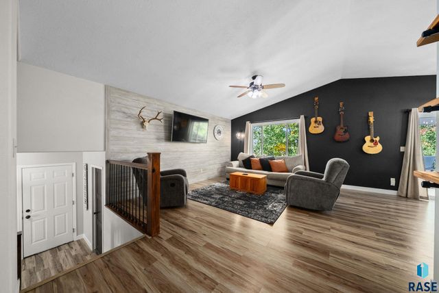 625 E Jesse Ct Court, Tea, SD 57064