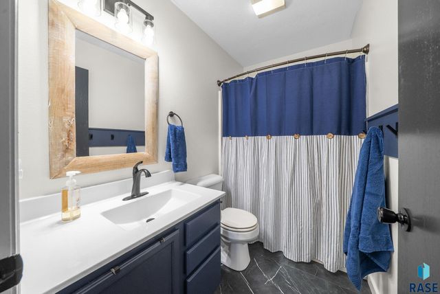 625 E Jesse Ct Court, Tea, SD 57064