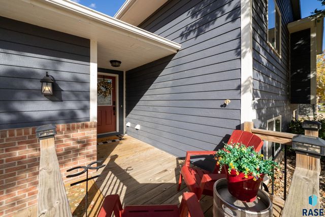 625 E Jesse Ct Court, Tea, SD 57064