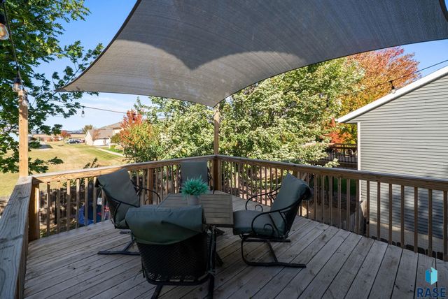 625 E Jesse Ct Court, Tea, SD 57064