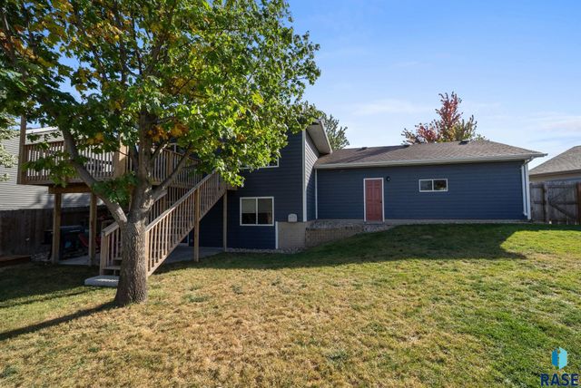 625 E Jesse Ct Court, Tea, SD 57064