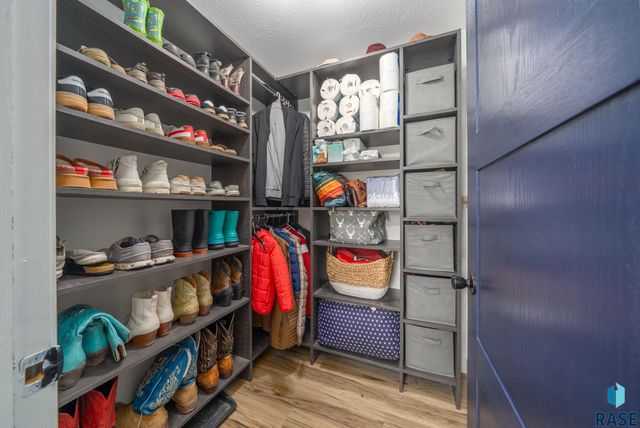 625 E Jesse Ct Court, Tea, SD 57064