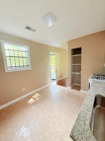 931 CALVIN RD, Memphis, TN 38109