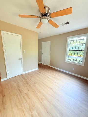 931 CALVIN RD, Memphis, TN 38109