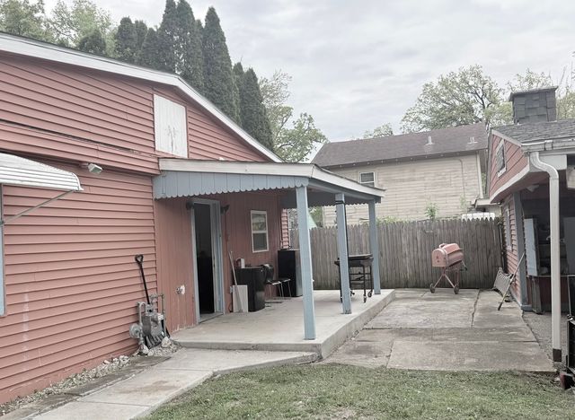 42 Rushmore Road, Fox Lake, IL 60020