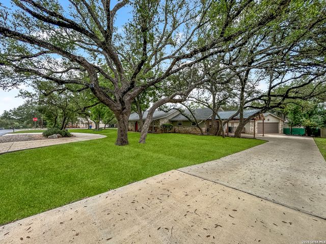 1826 SUMMERWOOD DR, San Antonio, TX 78232