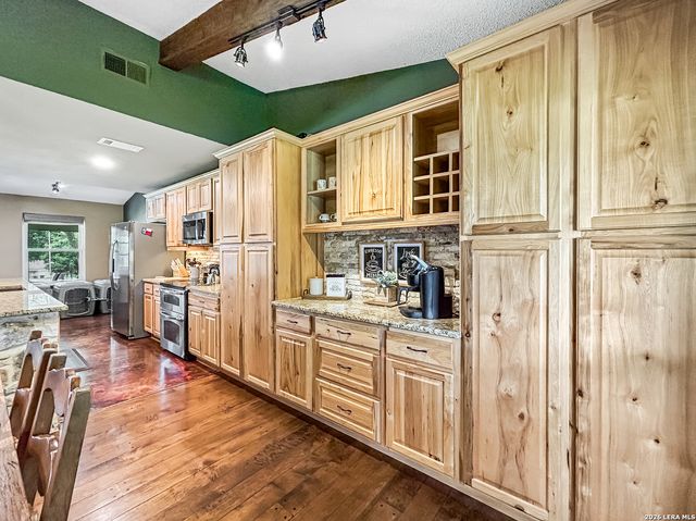 1826 SUMMERWOOD DR, San Antonio, TX 78232