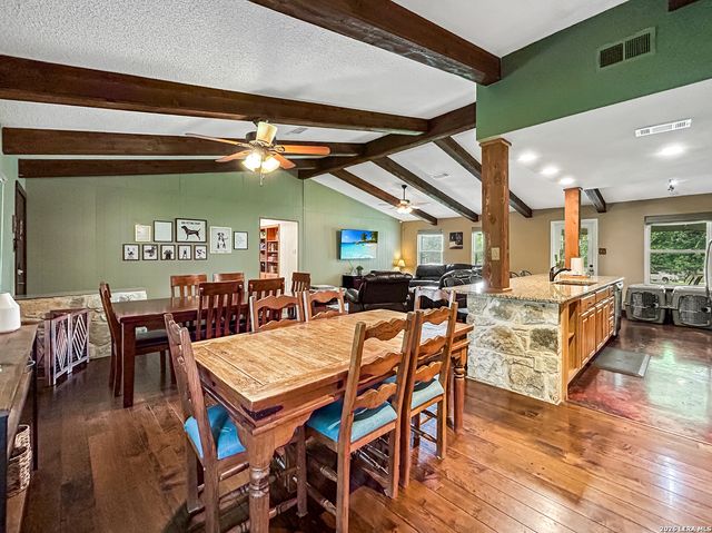 1826 SUMMERWOOD DR, San Antonio, TX 78232