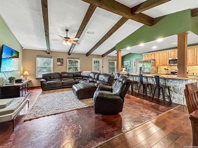 1826 SUMMERWOOD DR, San Antonio, TX 78232