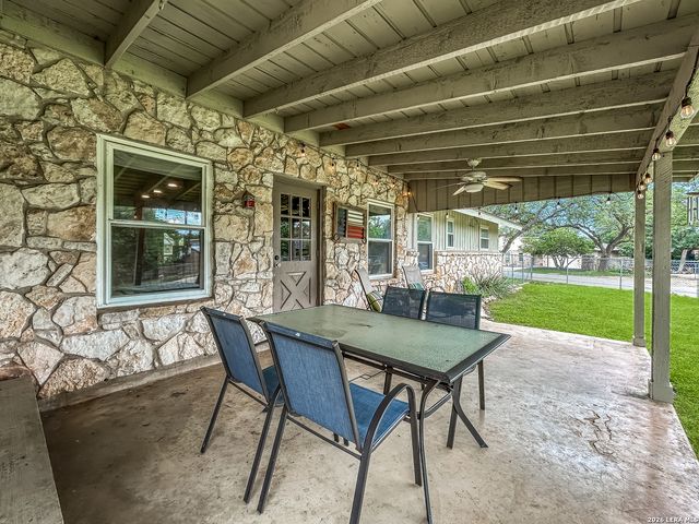 1826 SUMMERWOOD DR, San Antonio, TX 78232