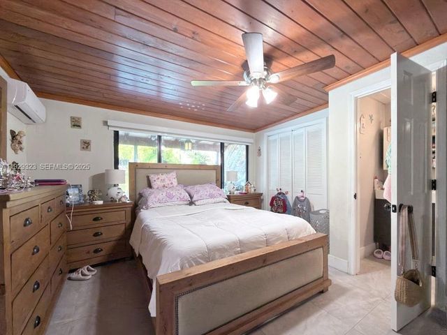 2241 SW 26th St, Miami, FL 33133