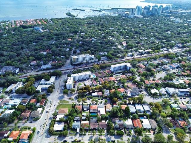 2241 SW 26th St, Miami, FL 33133