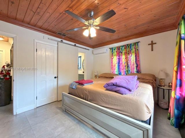 2241 SW 26th St, Miami, FL 33133