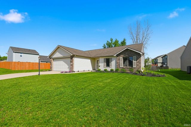 2910 Marguerite Drive, Huntertown, IN 46748