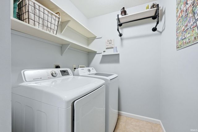 2910 Marguerite Drive, Huntertown, IN 46748