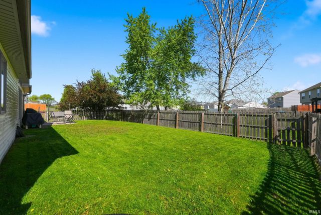 2910 Marguerite Drive, Huntertown, IN 46748