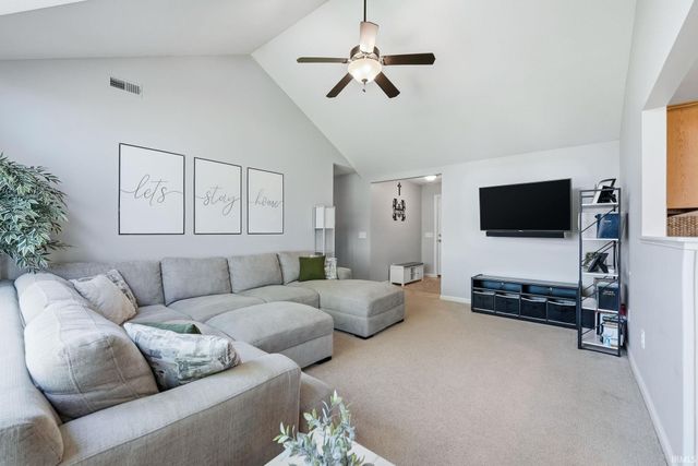 2910 Marguerite Drive, Huntertown, IN 46748