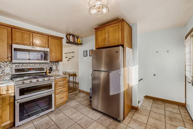 565 Hugo Street NE, Fridley, MN 55432