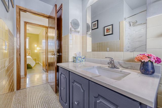 565 Hugo Street NE, Fridley, MN 55432